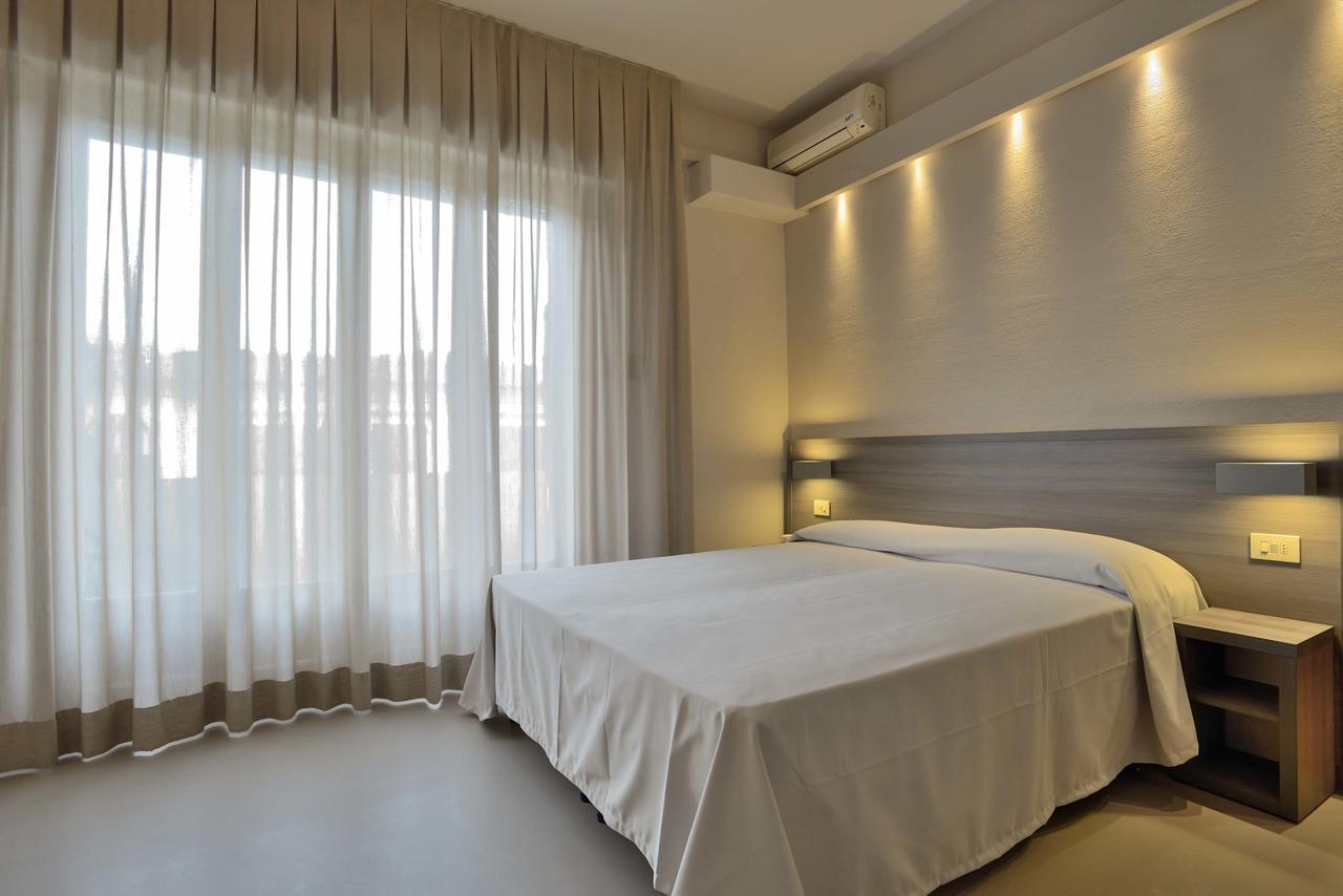 Hotel Crystal Marina di Pietrasanta Εξωτερικό φωτογραφία