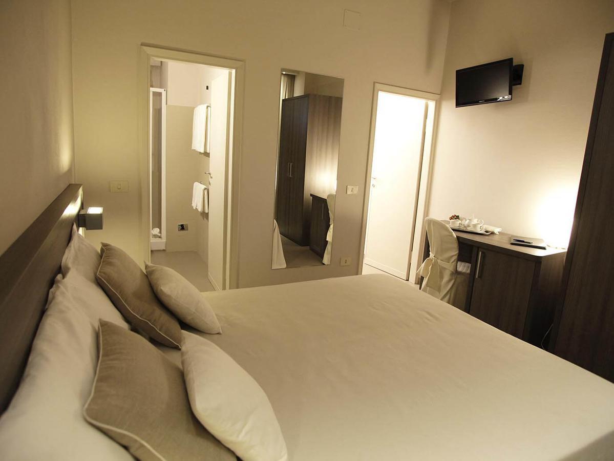 Hotel Crystal Marina di Pietrasanta Εξωτερικό φωτογραφία