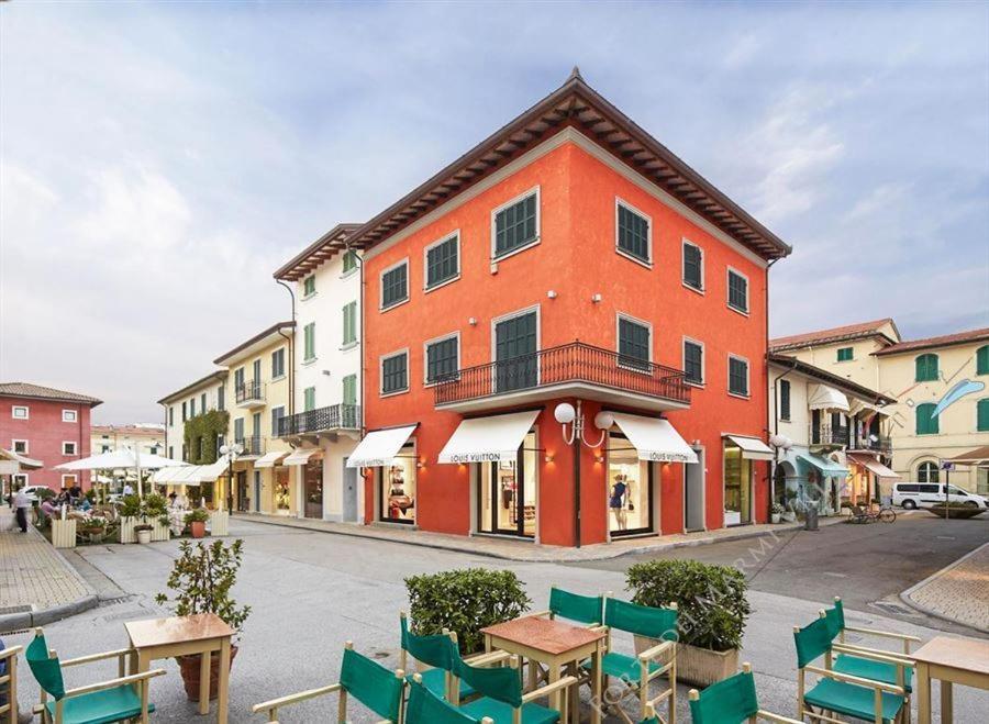 Hotel Crystal Marina di Pietrasanta Εξωτερικό φωτογραφία